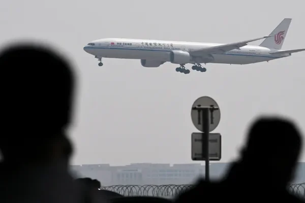 chinese-airlines-oppose-trump-russia-flight-ban