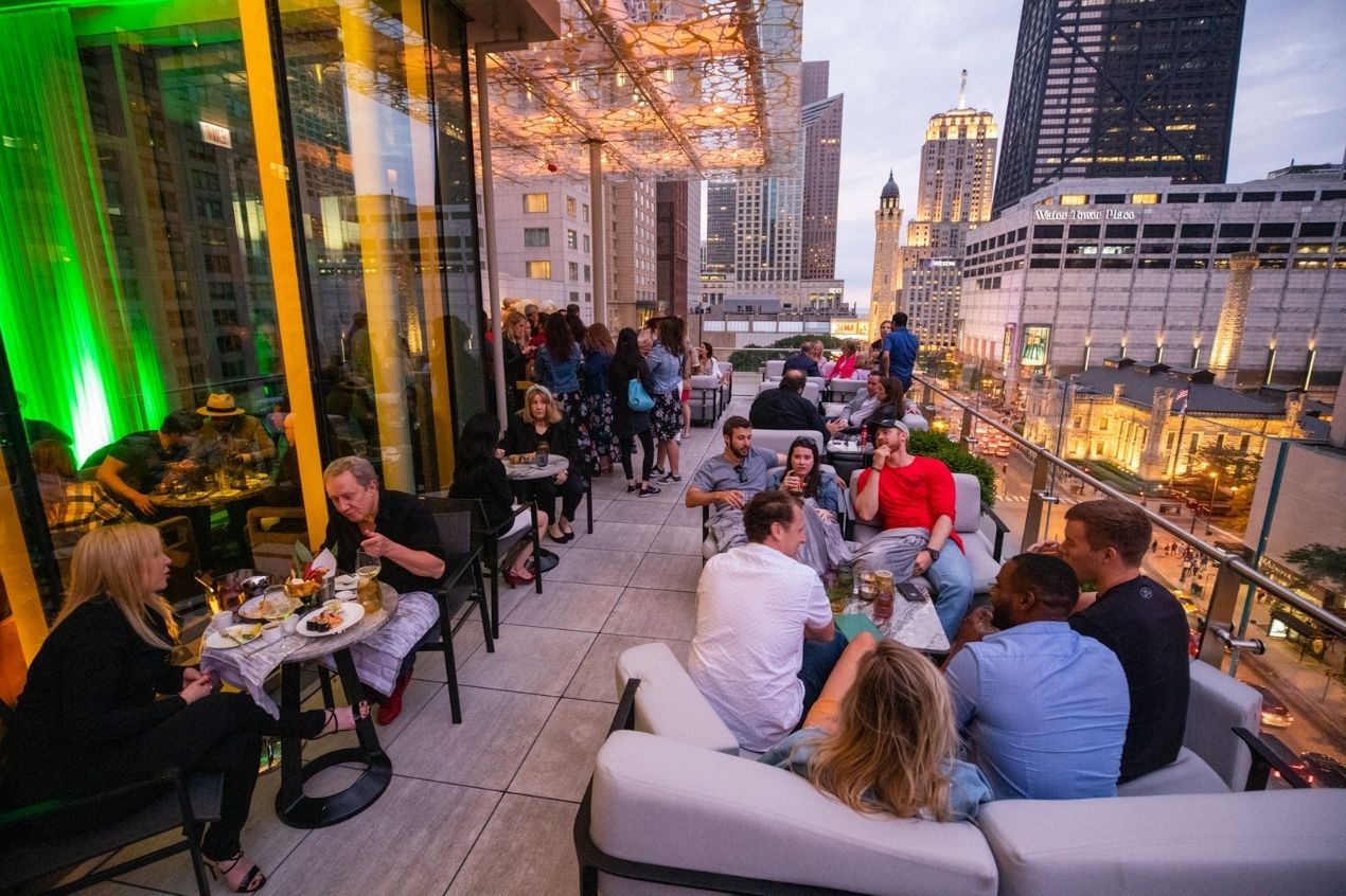 Chicago Rooftop Bars That Locals Secretly Love