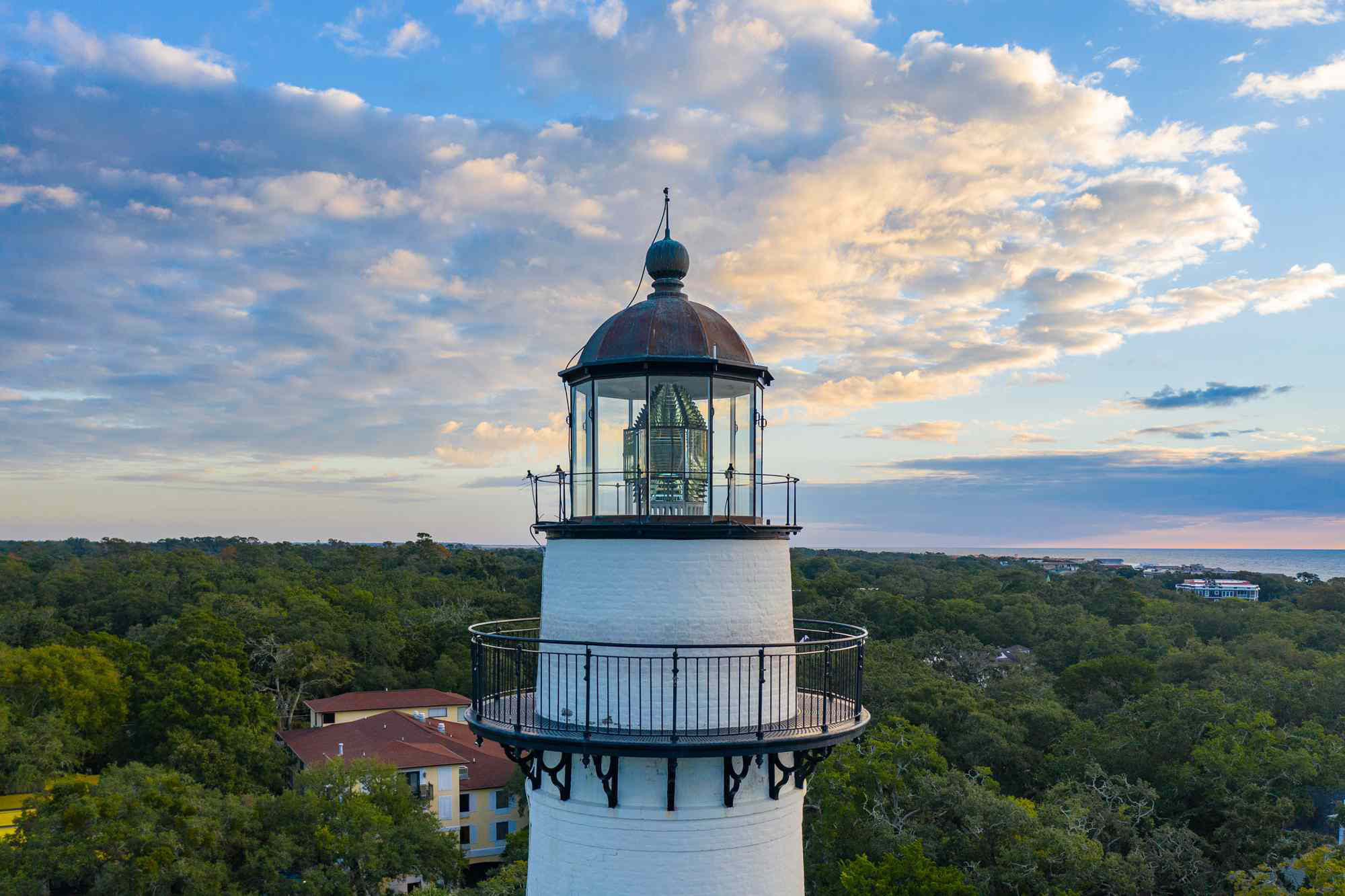 Southern Island Getaway With Food, Luxury & History