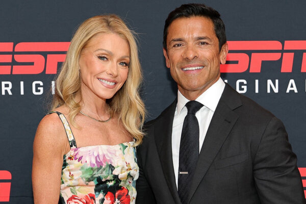 Kelly Ripa and Mark Consuelos’ Secret NYC Christmas Tradition
