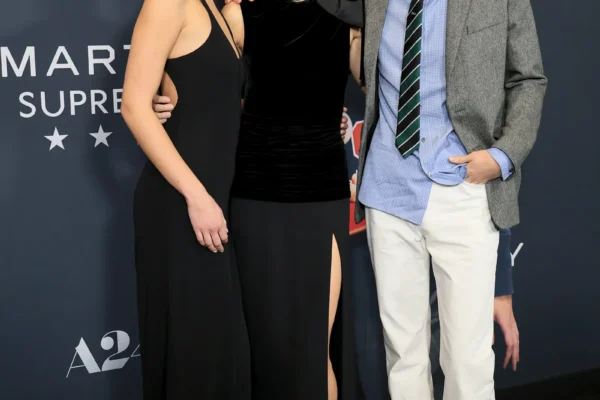 Apple Martin Steps Out in Mom Gwyneth Paltrow’s ’90s Calvin Klein