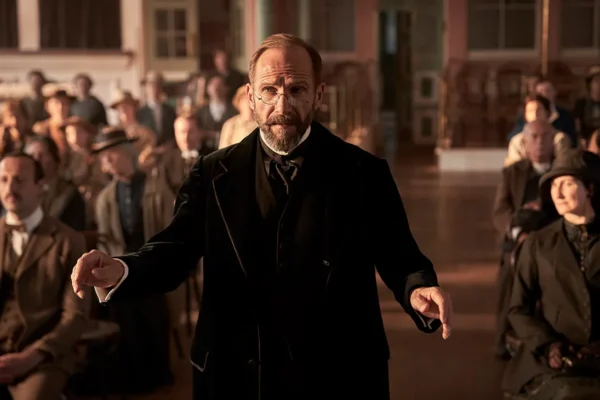 The Choral Review: A World War I Drama That Struggles to Sing