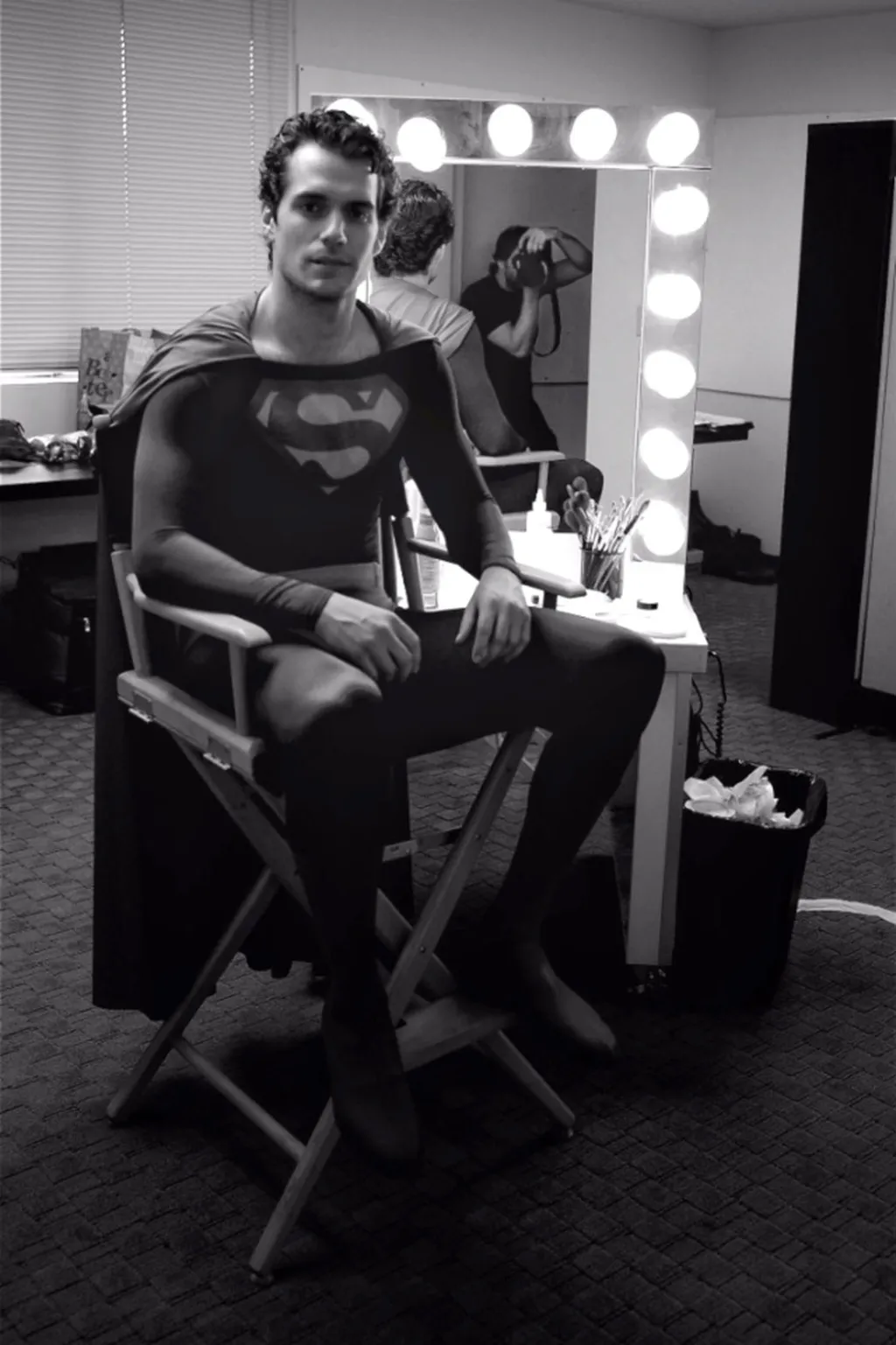 Zack Snyder Reveals Cavill in Reeve’s Superman Suit